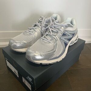 New Balance 860v2 size 12